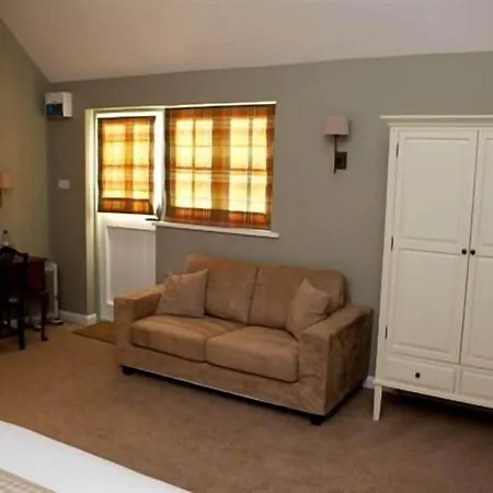 The Bull Inn Lodges-2
